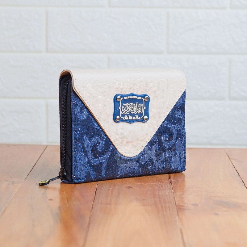 Product image Bundling Al-Quran Terjemah Tajwid Samara Dompet A6 Free Custom Nama all variant Biru Tua
